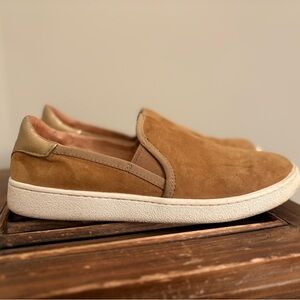 UGG Cas Brown Suede Leather Slip-On Casual Sneaker